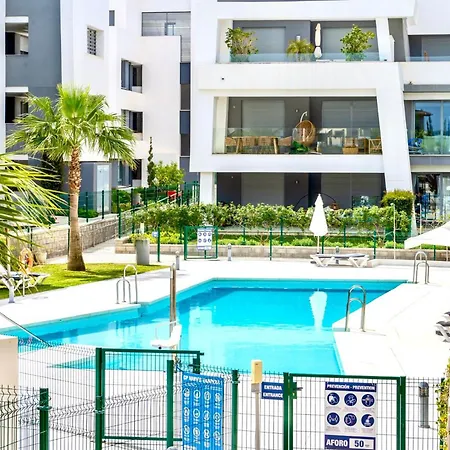 Apartment Apartment *